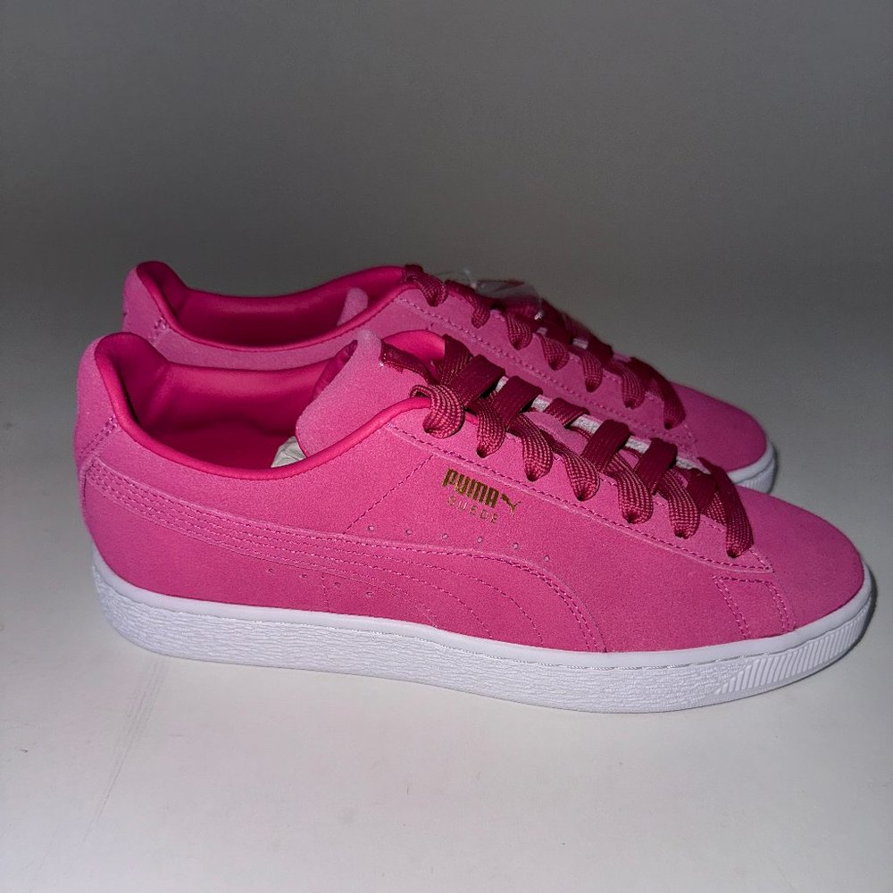 Puma Suede Classic Lace Up  Womens Pink Sneakers Casual Shoes 38141052 sz 8.5